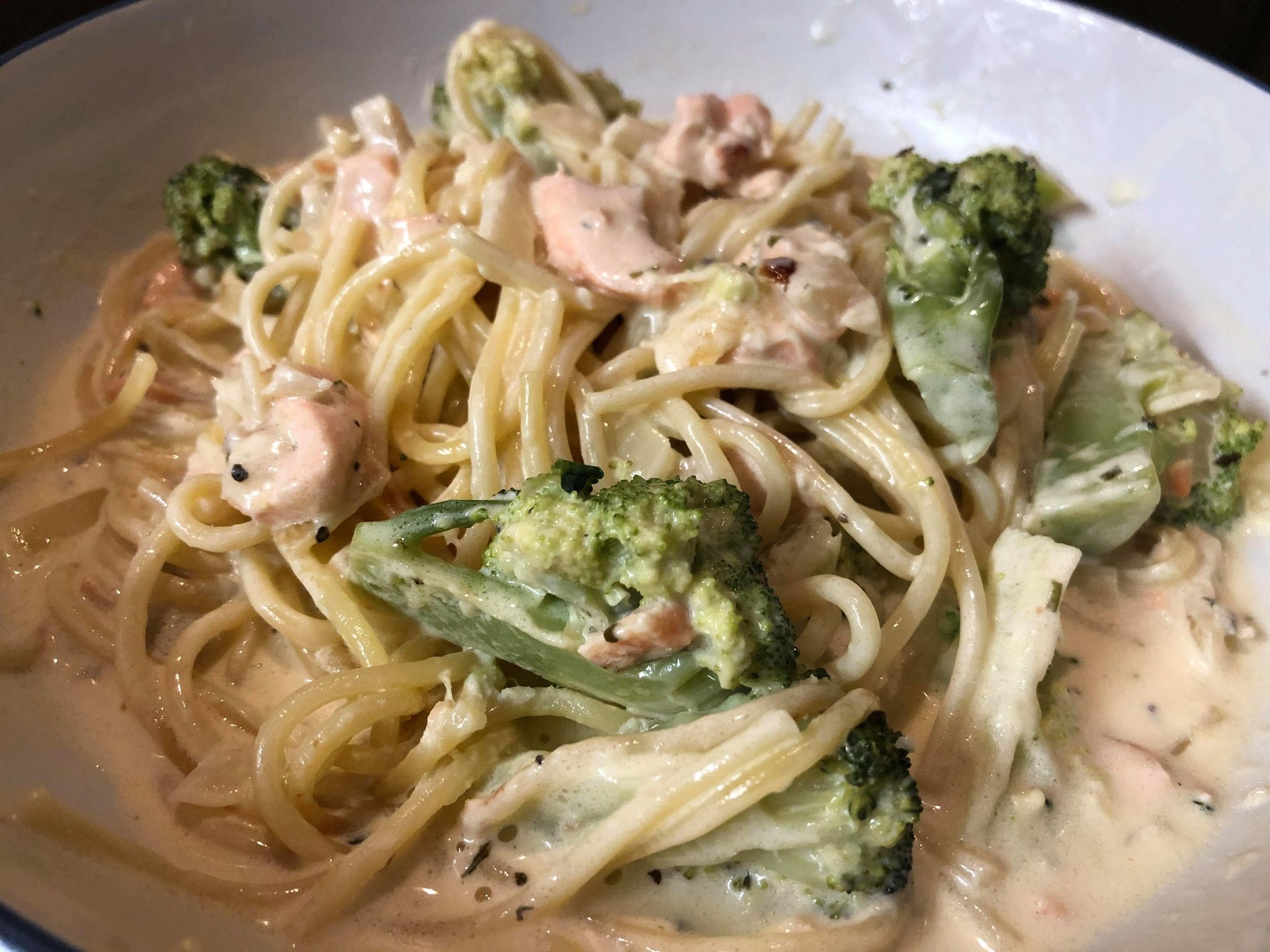 Creamy Salmon and Broccoli Spaghetti – Pesky Recipes